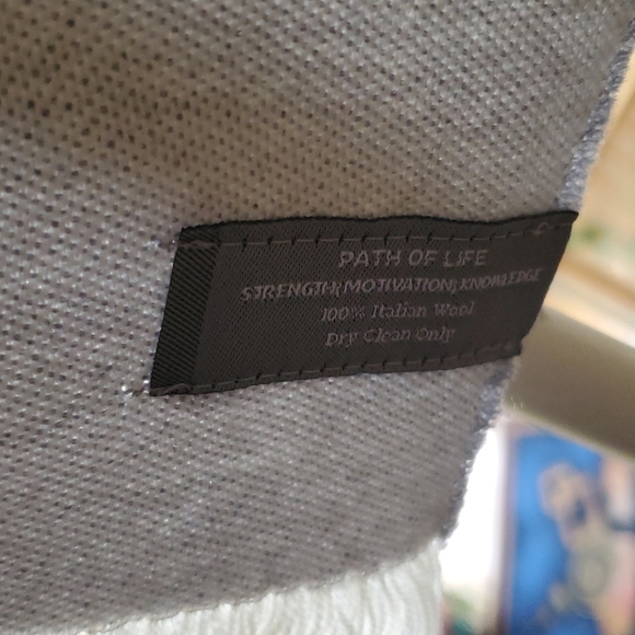 Alex and ani path of life wool scarf grey gorgeous